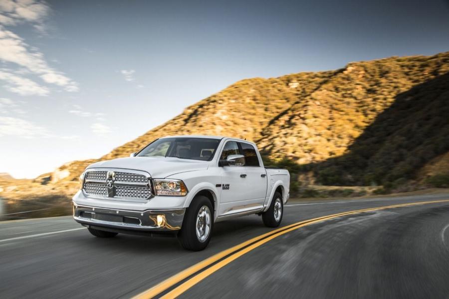  Dodge Ram 1500 EcoDiesel 2014 года  (фото 1 из 2)